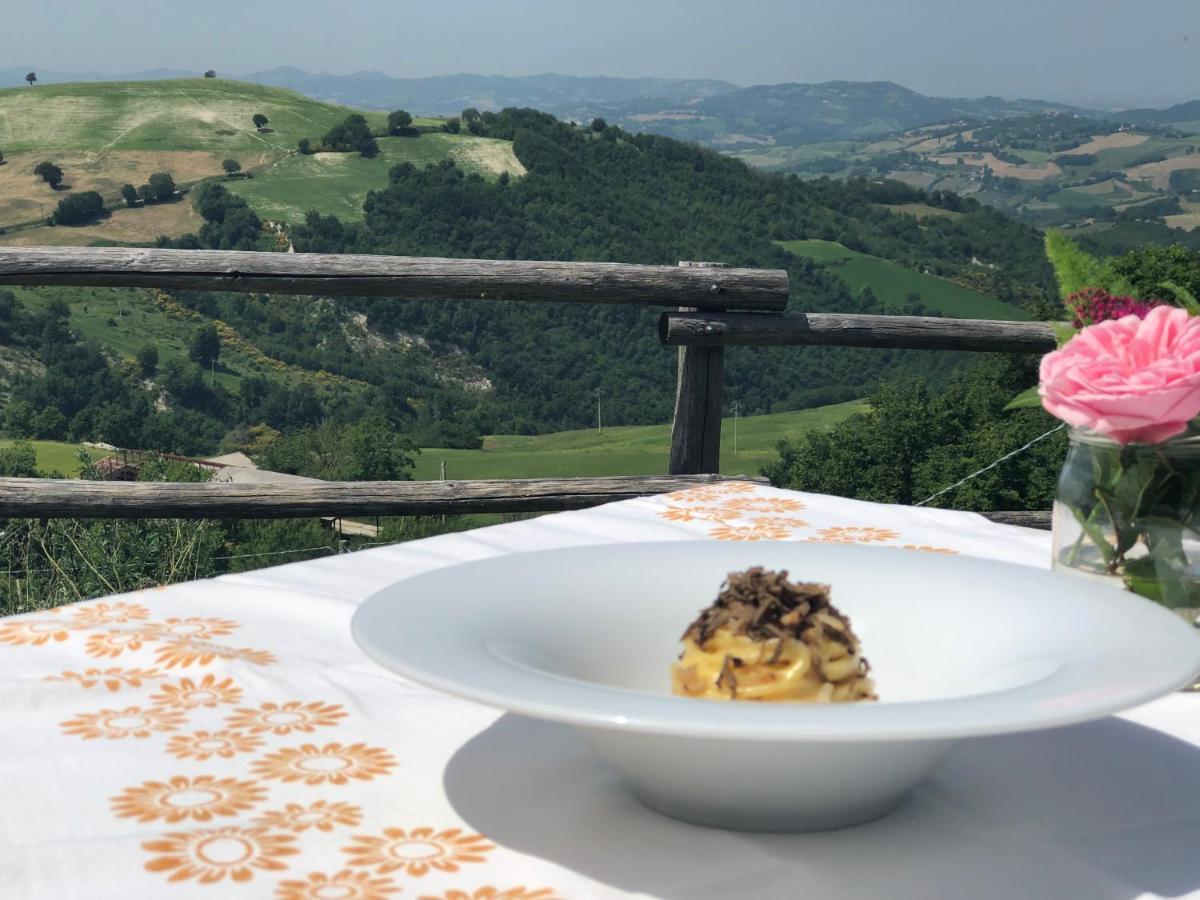 Isola del Piano Agriturismo Girolomoni - Locanda 빌라 외부 사진